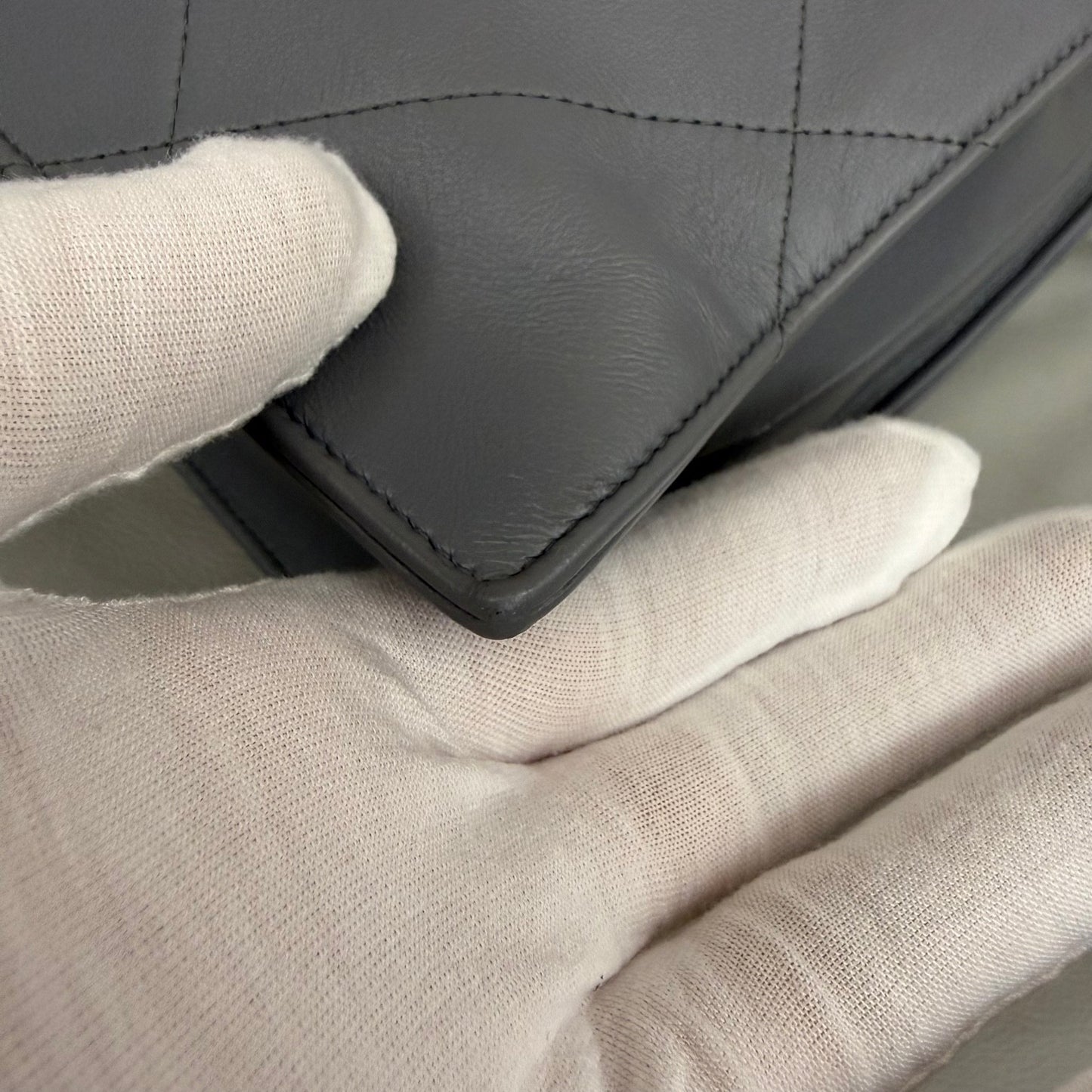 Chanel - Other - Leather - Grey - (small)