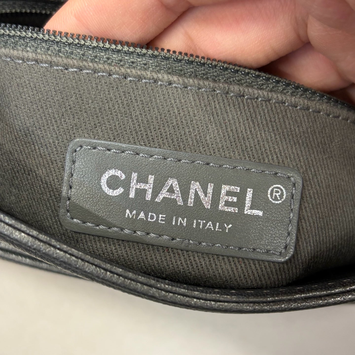 Chanel - Other - Leather - Grey - (small)