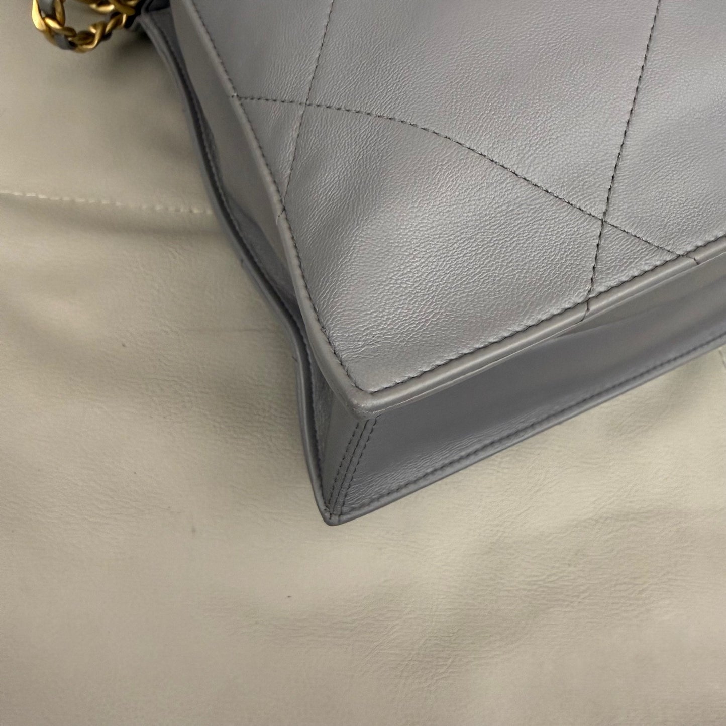 Chanel - Other - Leather - Grey - (small)