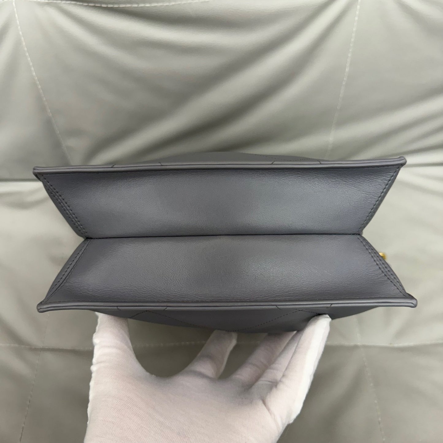 Chanel - Other - Leather - Grey - (small)