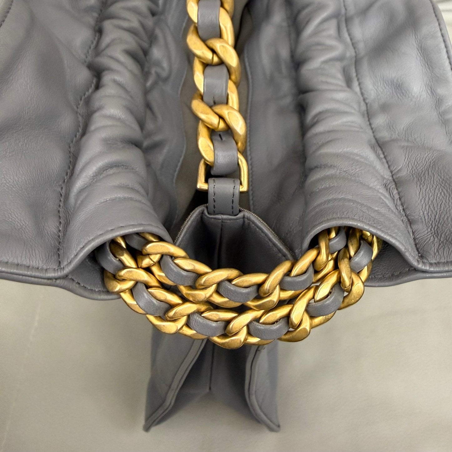 Chanel - Other - Leather - Grey - (small)