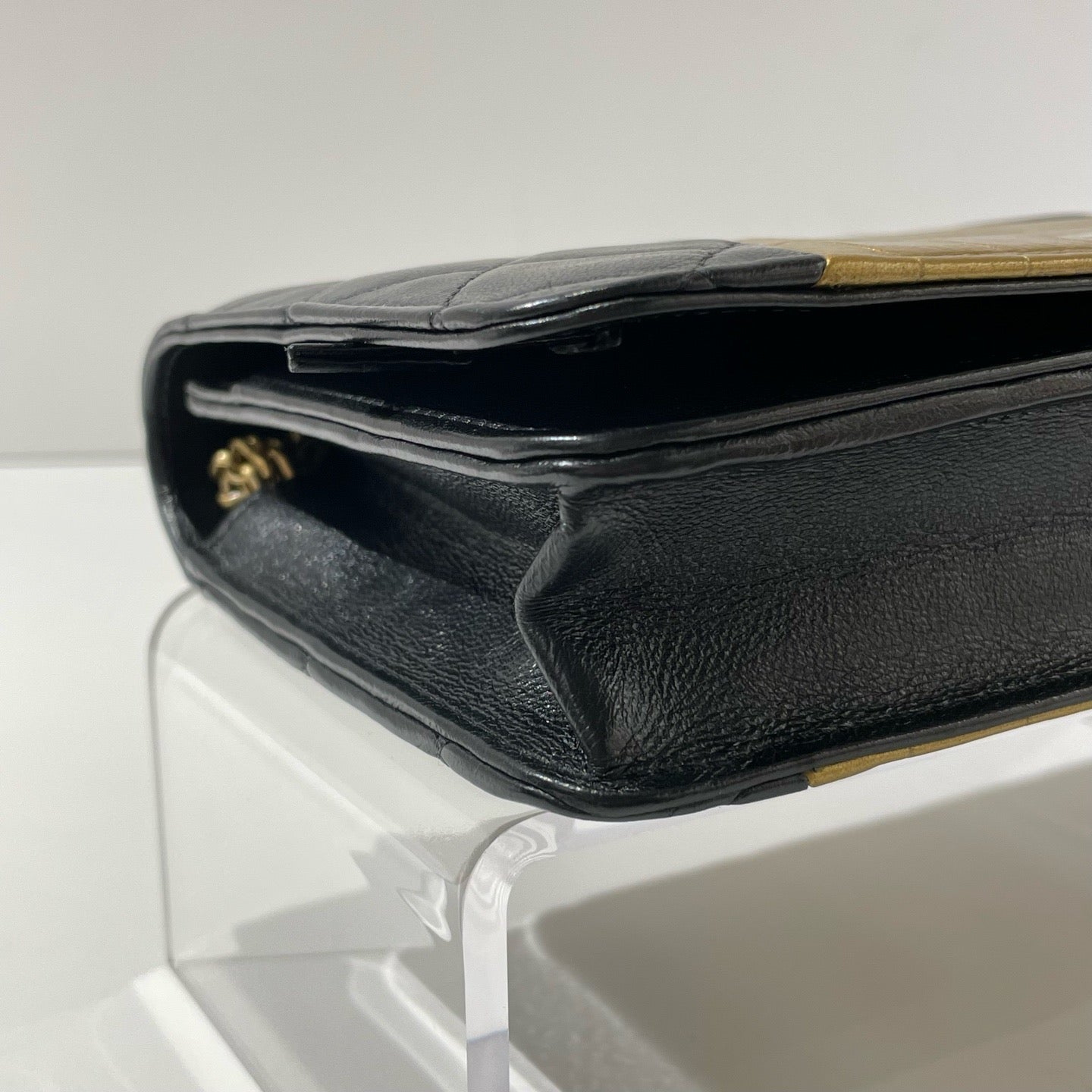 Chanel - Other - Leather - Multicolour - (mini)