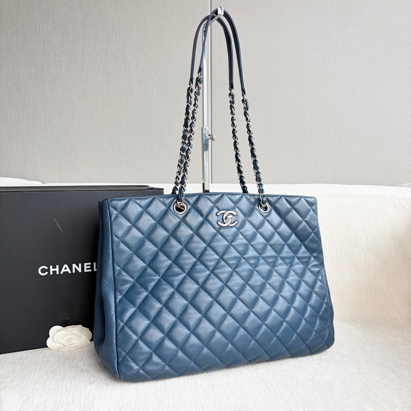 Chanel - Other - Leather - Navy - (large)