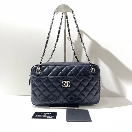 Chanel - Other - Leather - Navy - (medium)