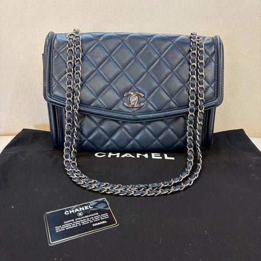 Chanel - Other - Leather - Navy - (medium)