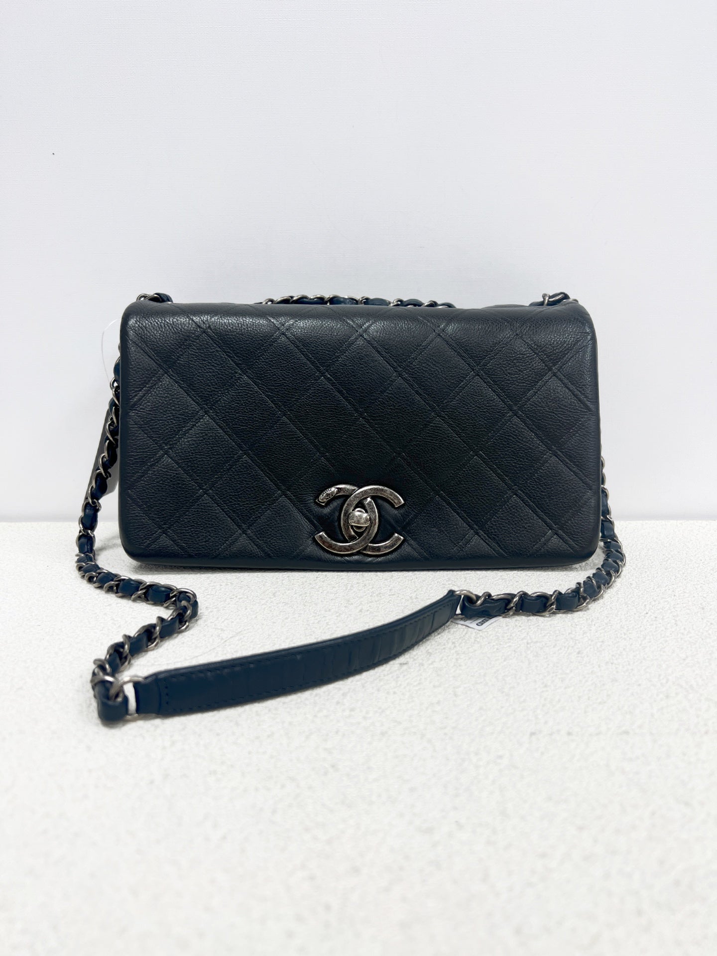 Chanel - Other - Leather - Navy - (medium)
