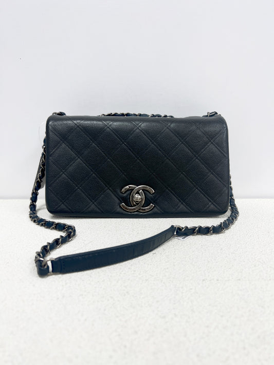 Chanel - Other - Leather - Navy - (medium)