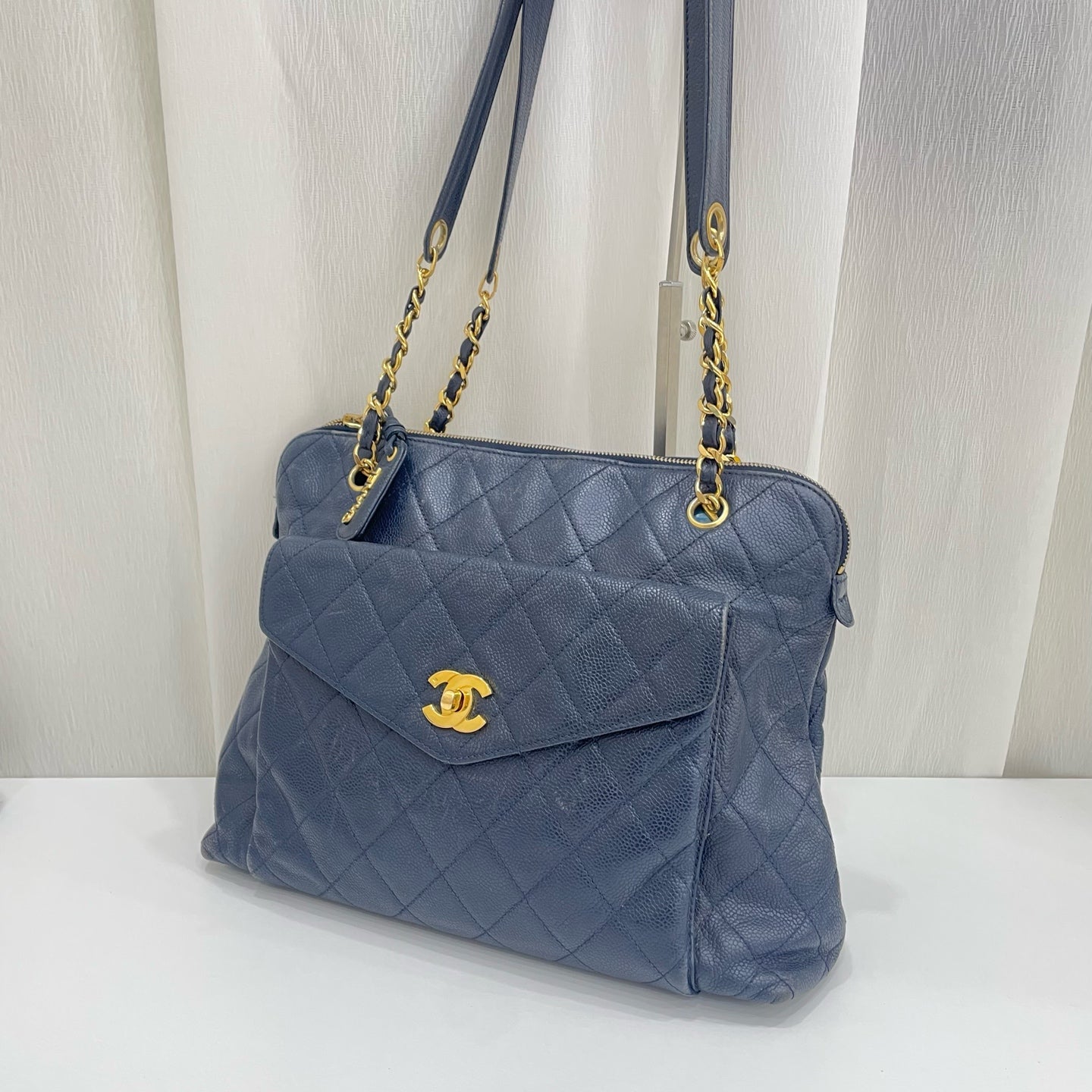 Chanel - Other - Leather - Navy - (medium)