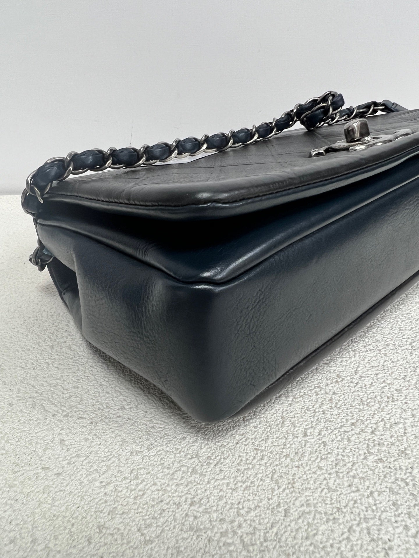 Chanel - Other - Leather - Navy - (medium)