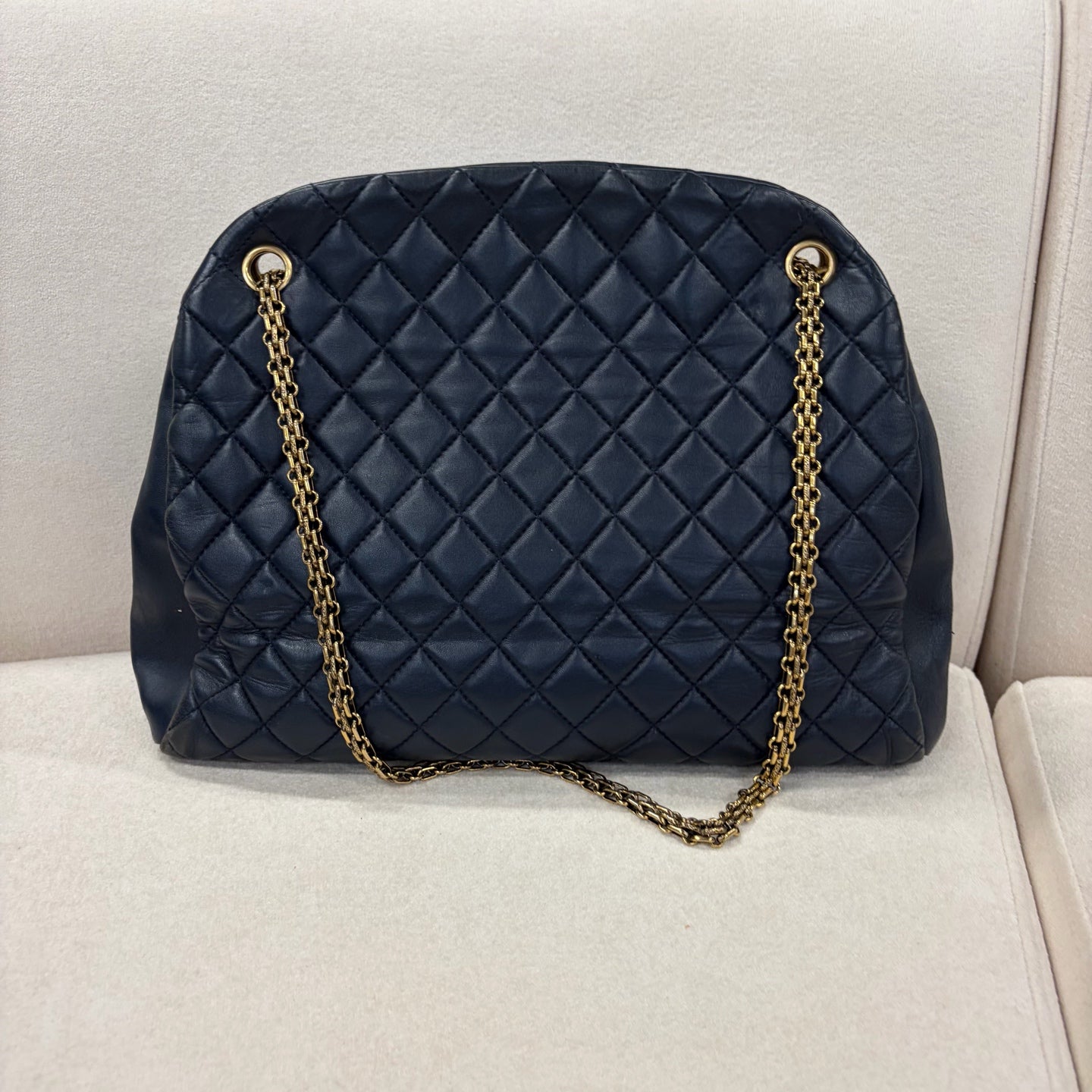 Chanel - Other - Leather - Navy - (medium)