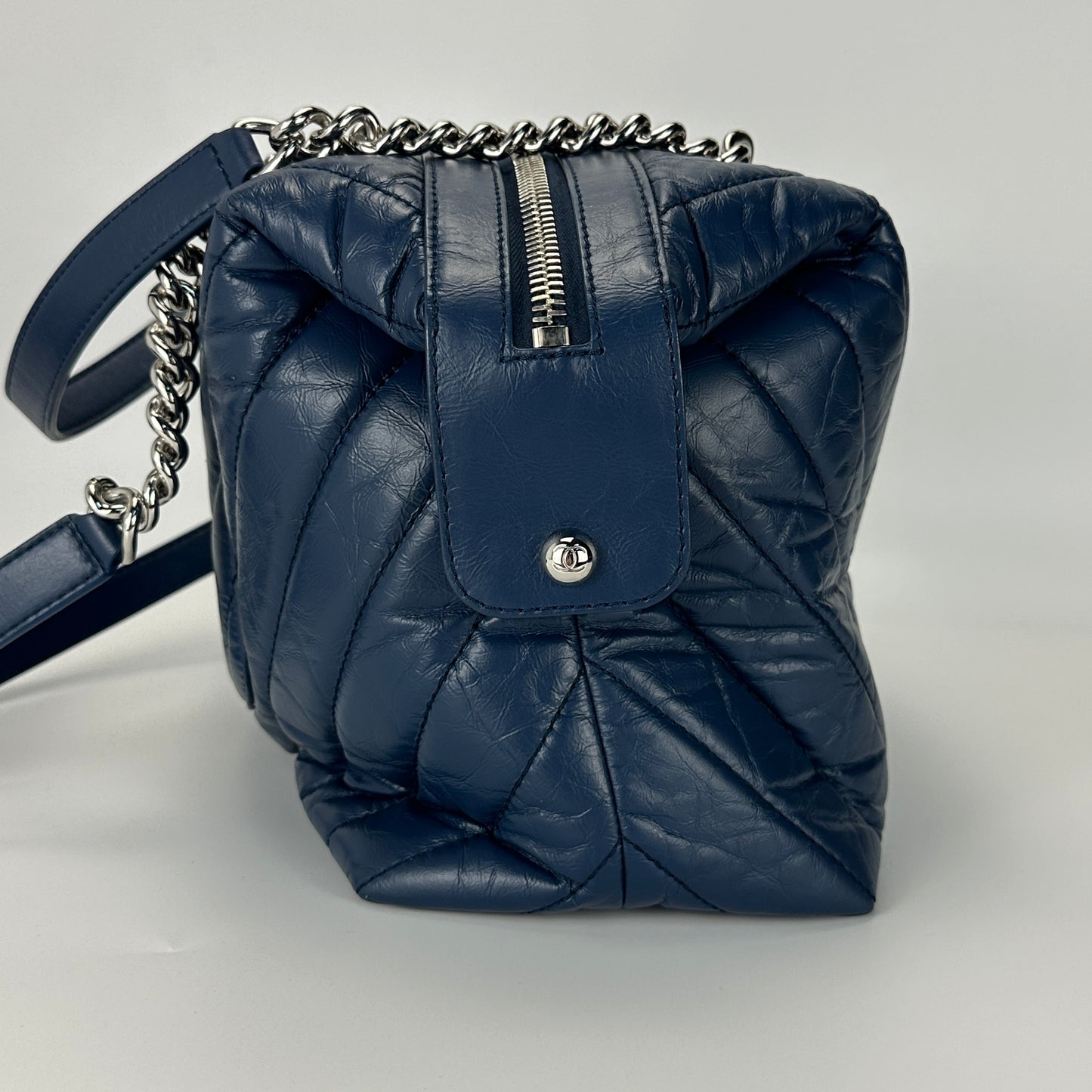 Chanel - Other - Leather - Navy - (medium)
