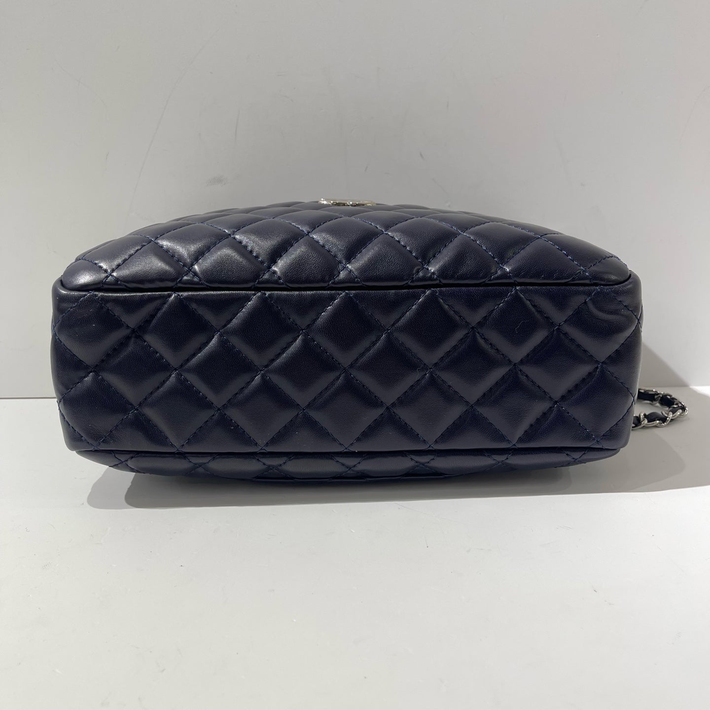 Chanel - Other - Leather - Navy - (medium)
