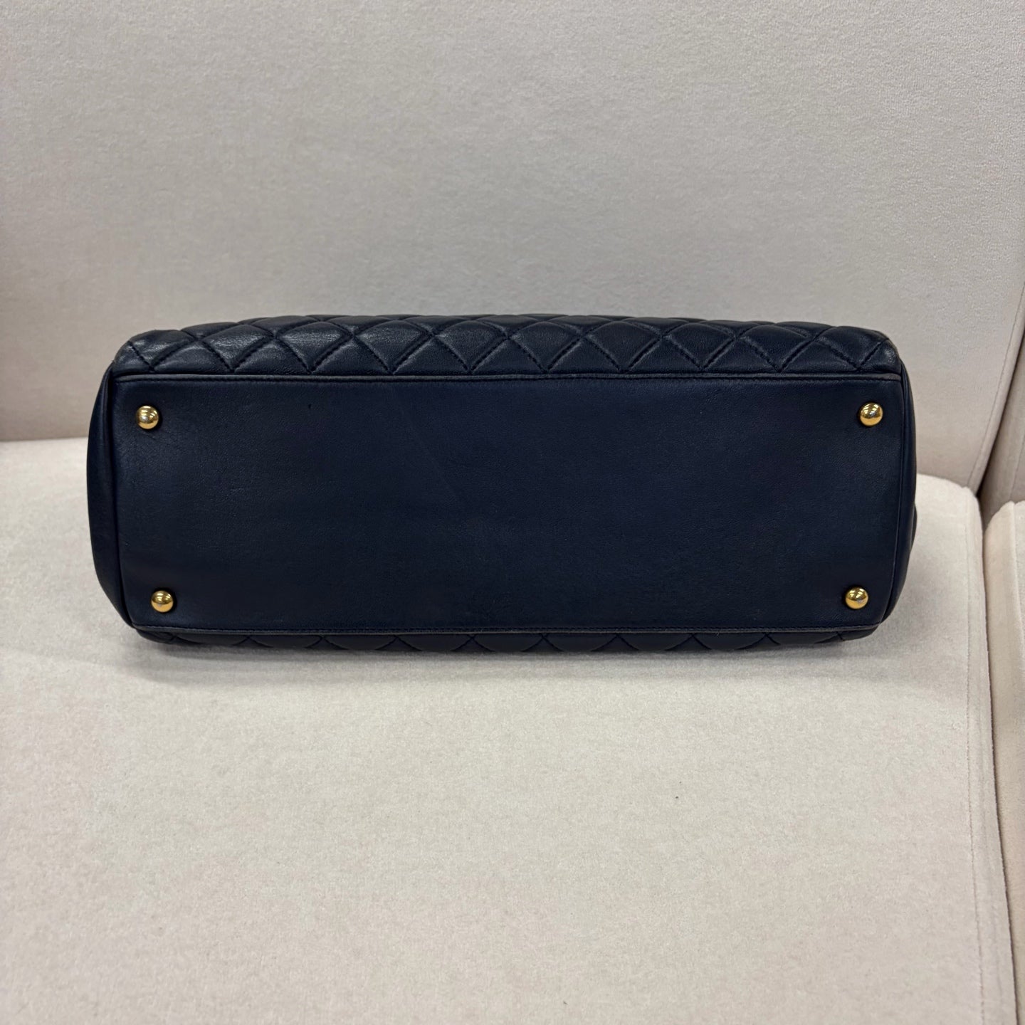 Chanel - Other - Leather - Navy - (medium)