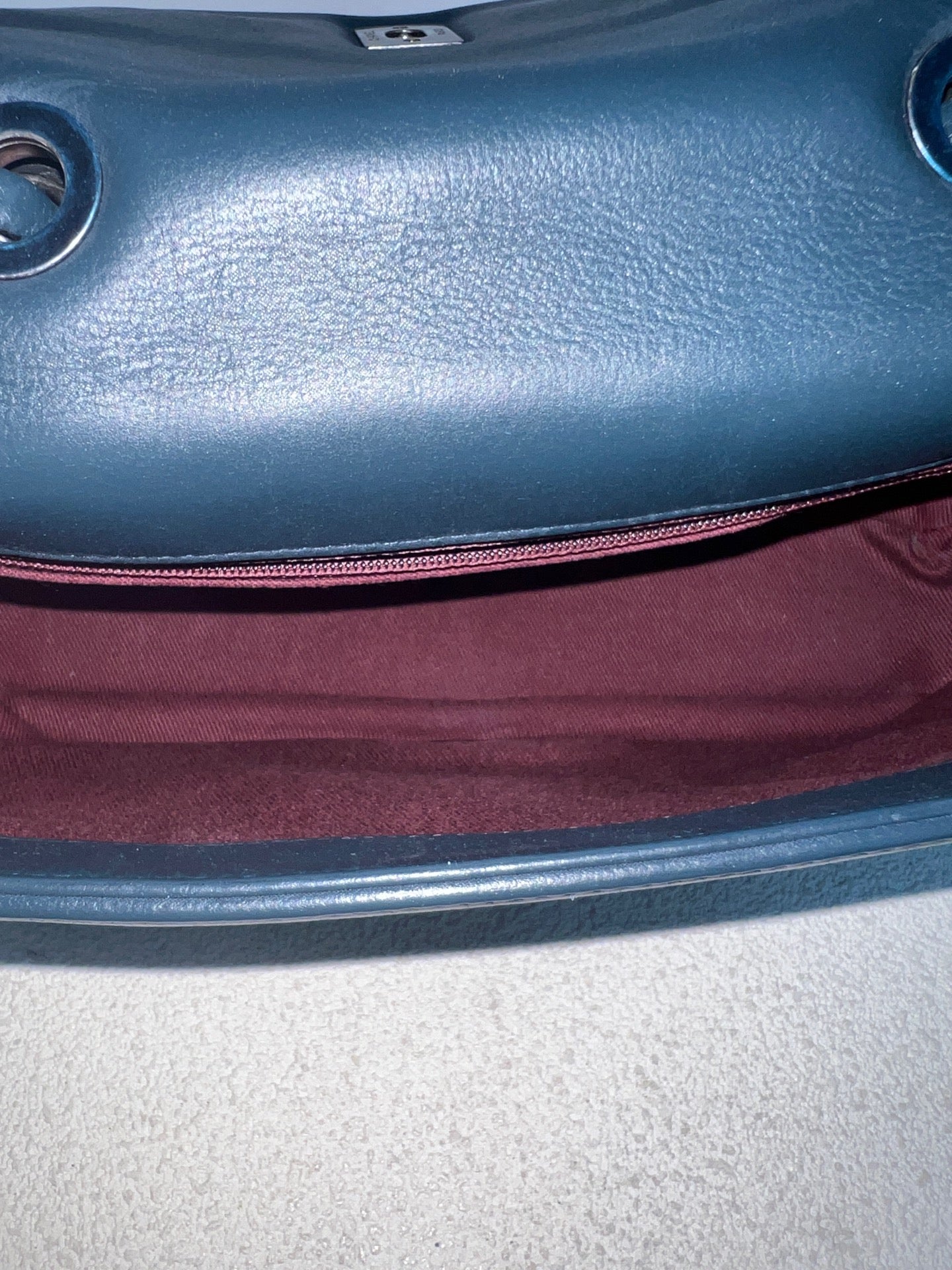 Chanel - Other - Leather - Navy - (medium)