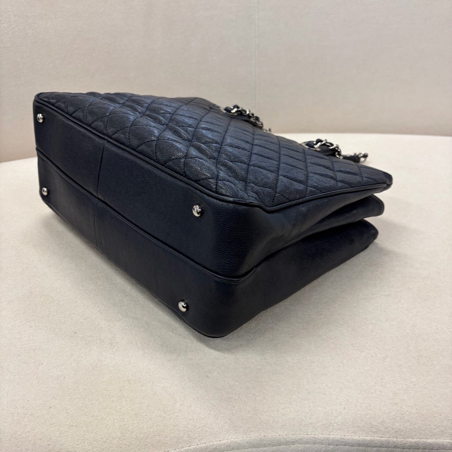 Chanel - Other - Leather - Navy - (medium)