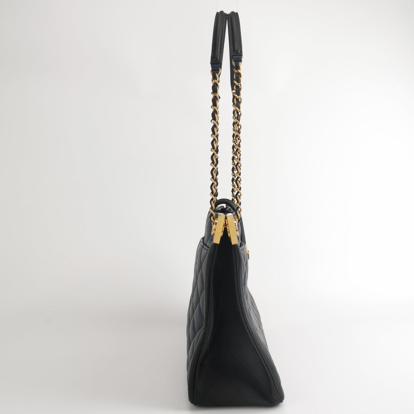 Chanel - Other - Leather - Navy - (medium)