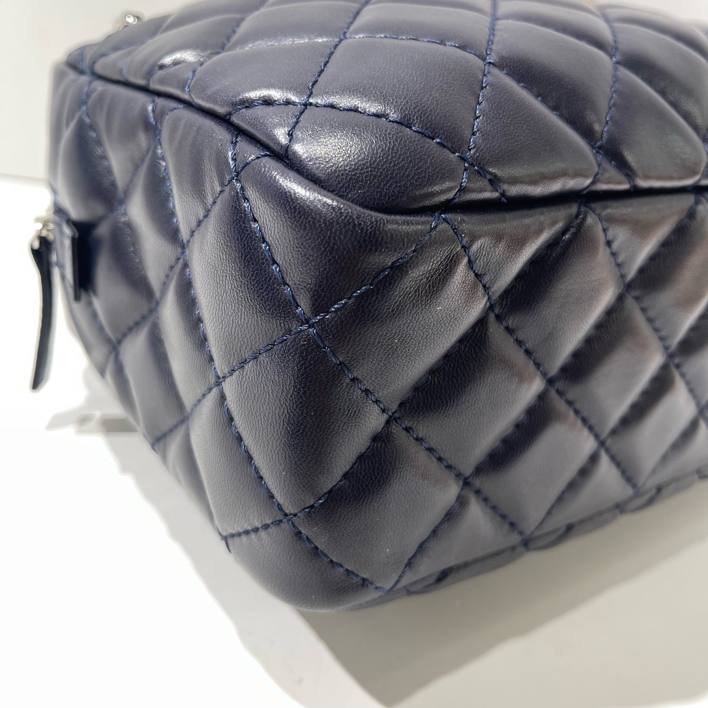 Chanel - Other - Leather - Navy - (medium)