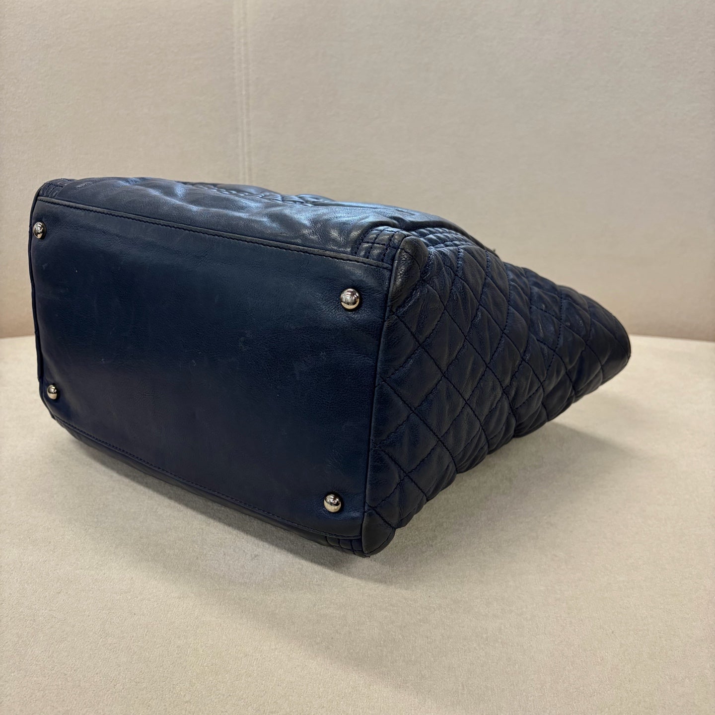 Chanel - Other - Leather - Navy - (medium)