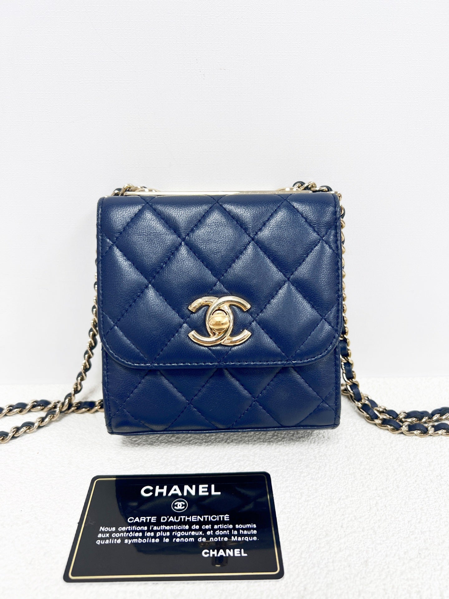 Chanel - Other - Leather - Navy - (mini)