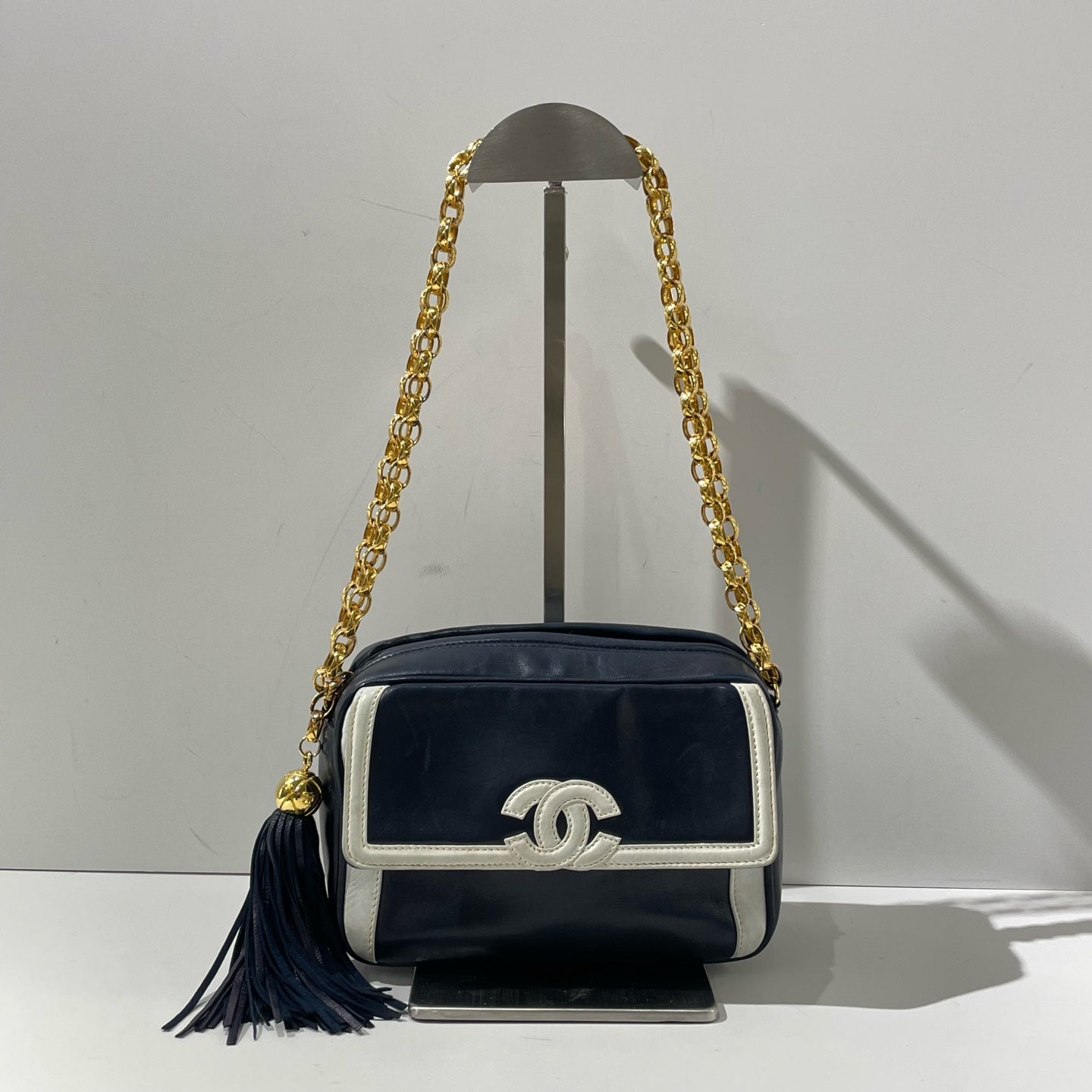 Chanel - Other - Leather - Navy - (mini)