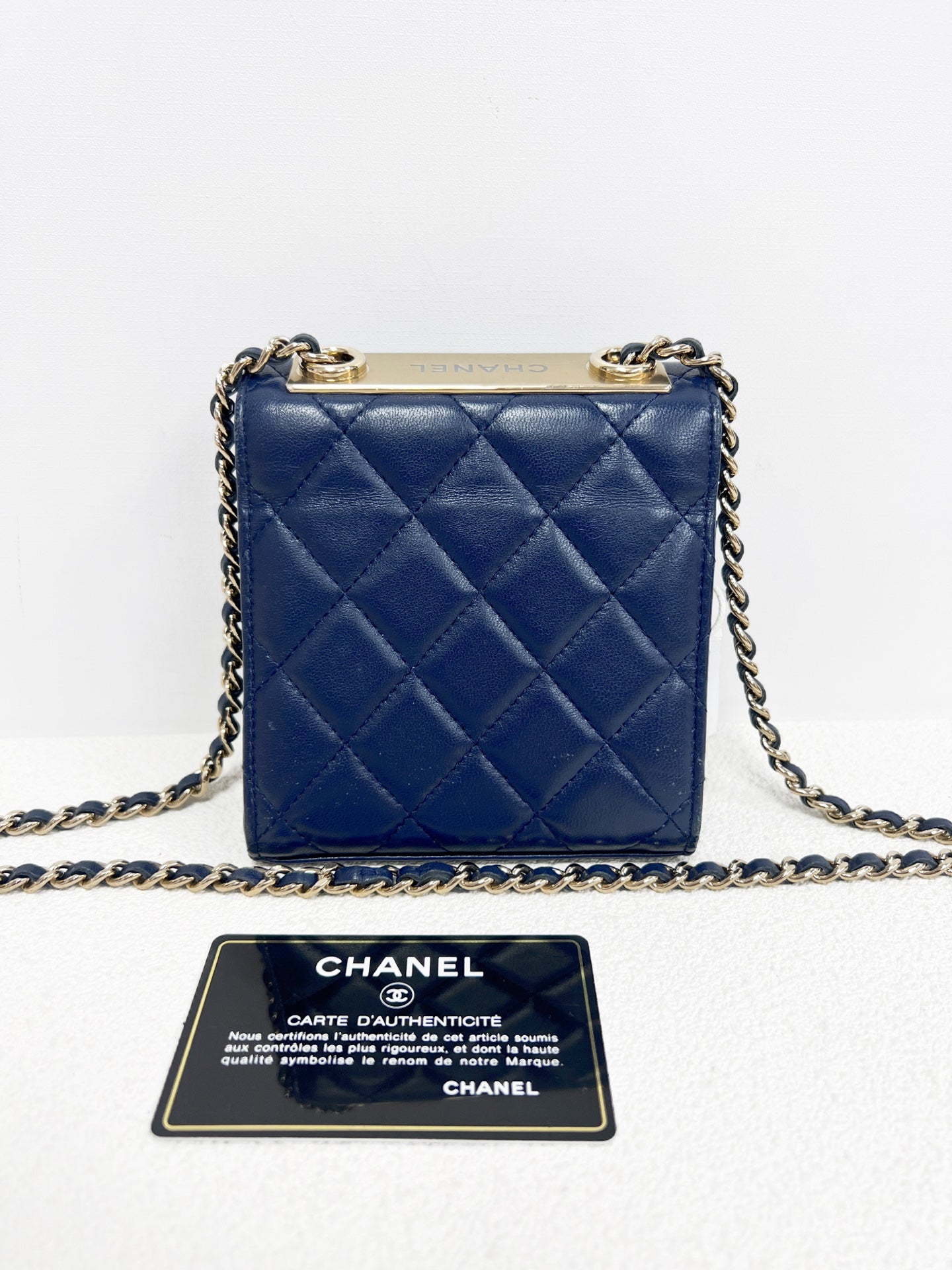 Chanel - Other - Leather - Navy - (mini)