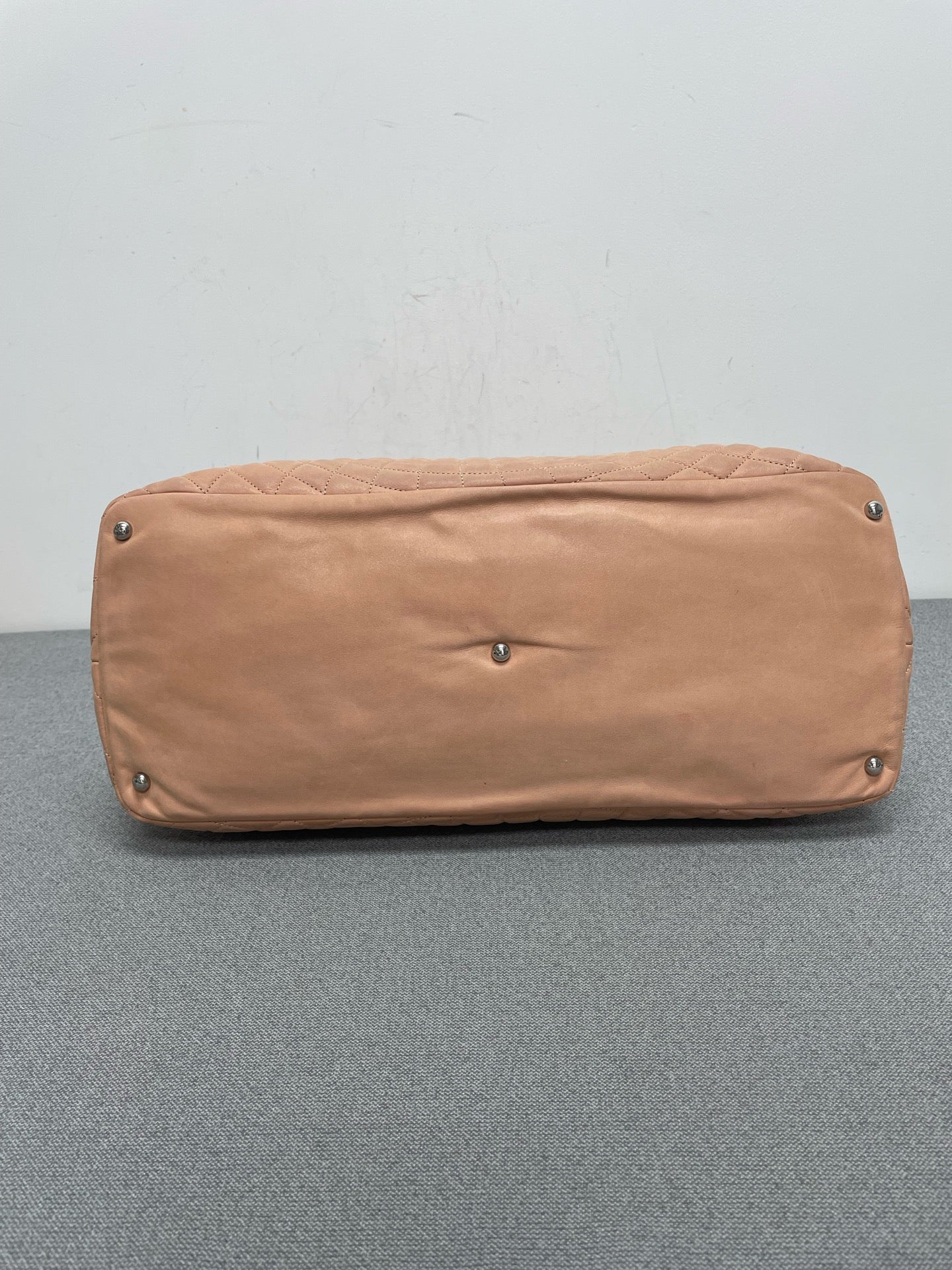 Chanel - Other - Leather - Pink - (Large)