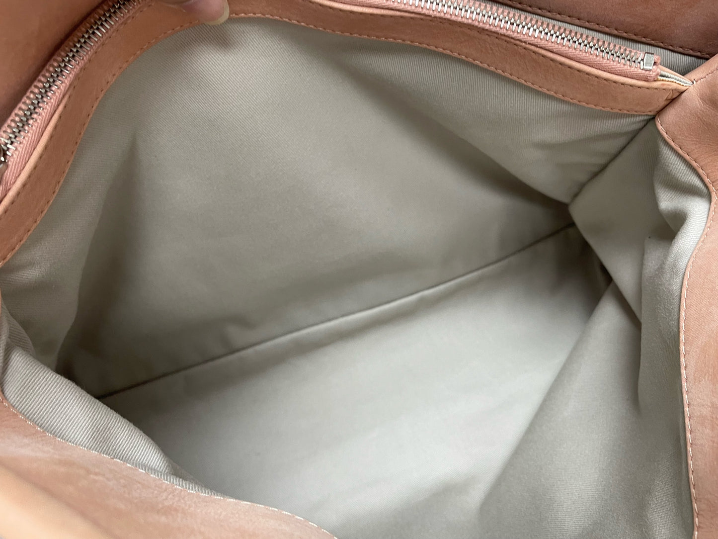 Chanel - Other - Leather - Pink - (Large)