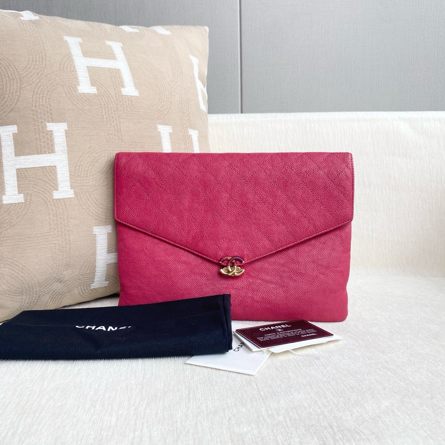Chanel - Other - Leather - Pink - (medium)