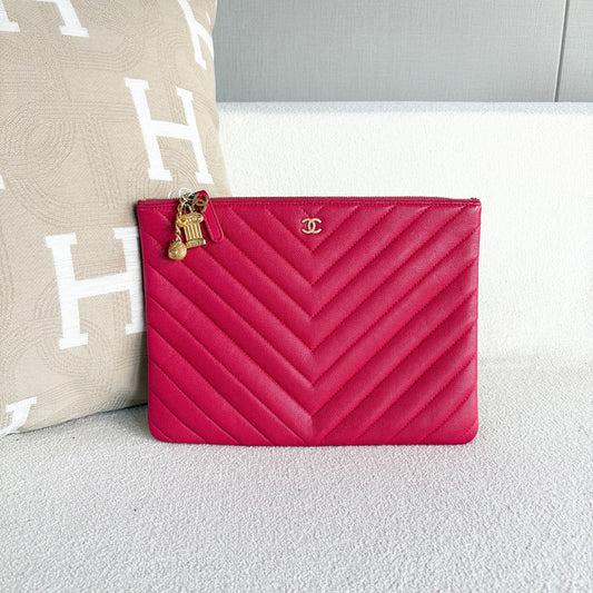 Chanel - Other - Leather - Pink - (medium)