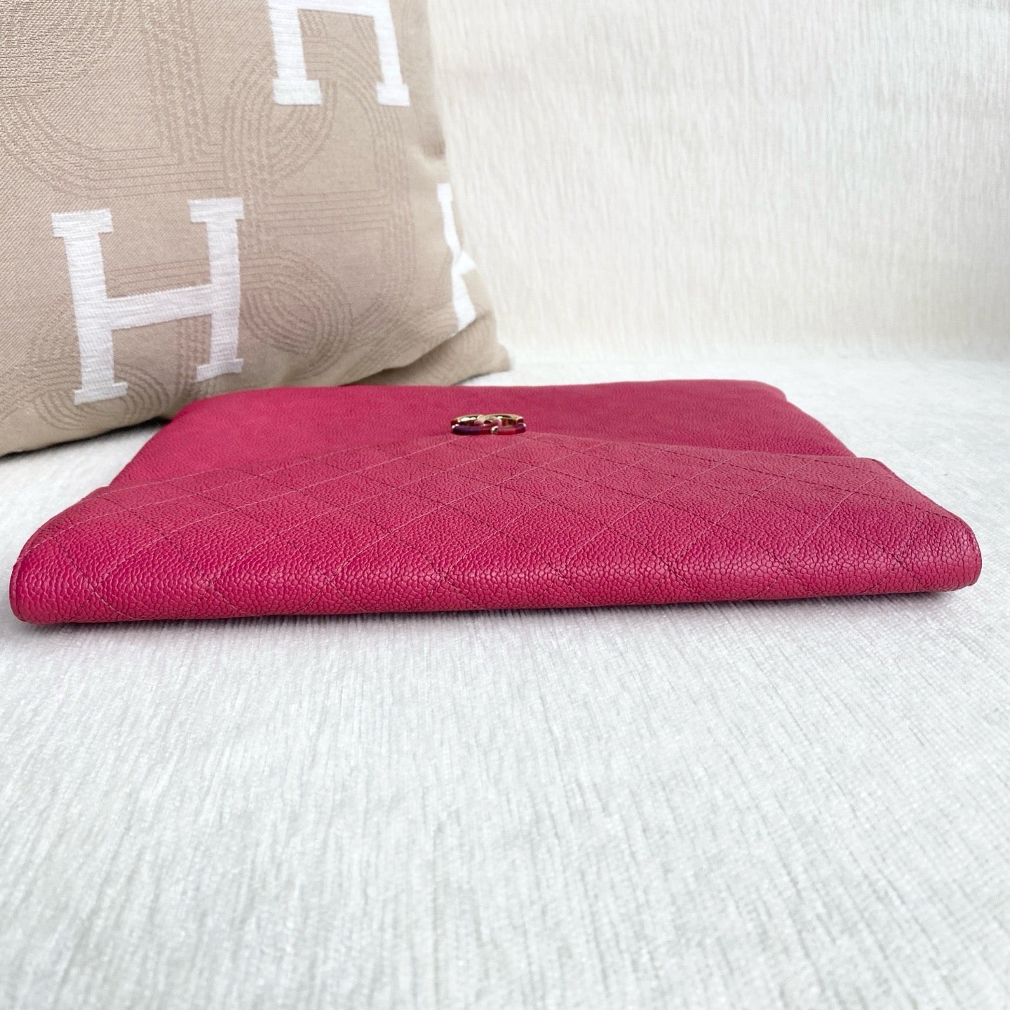 Chanel - Other - Leather - Pink - (medium)
