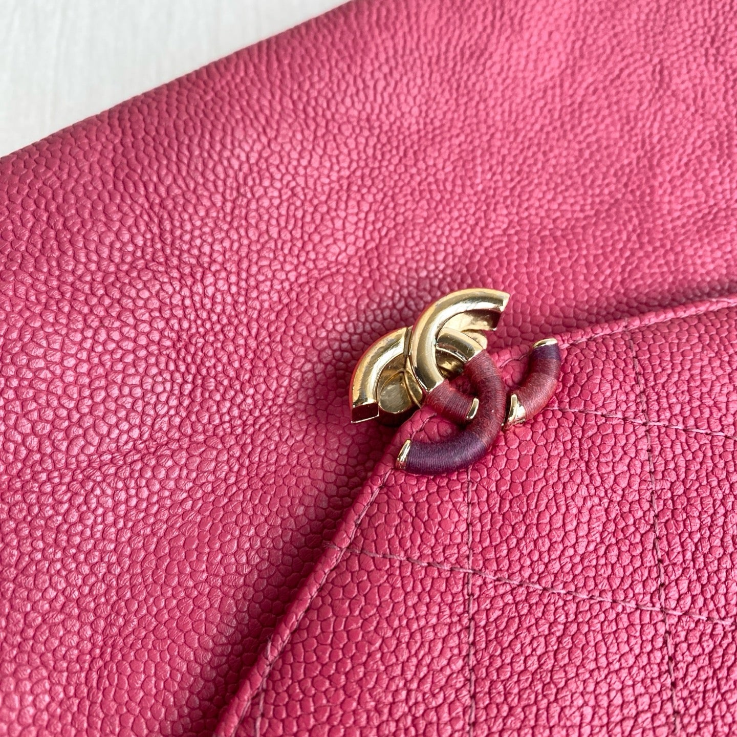 Chanel - Other - Leather - Pink - (medium)