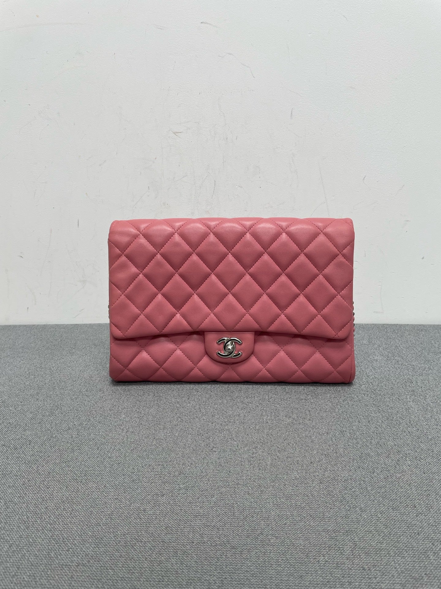 Chanel - Other - Leather - Pink - (mini)