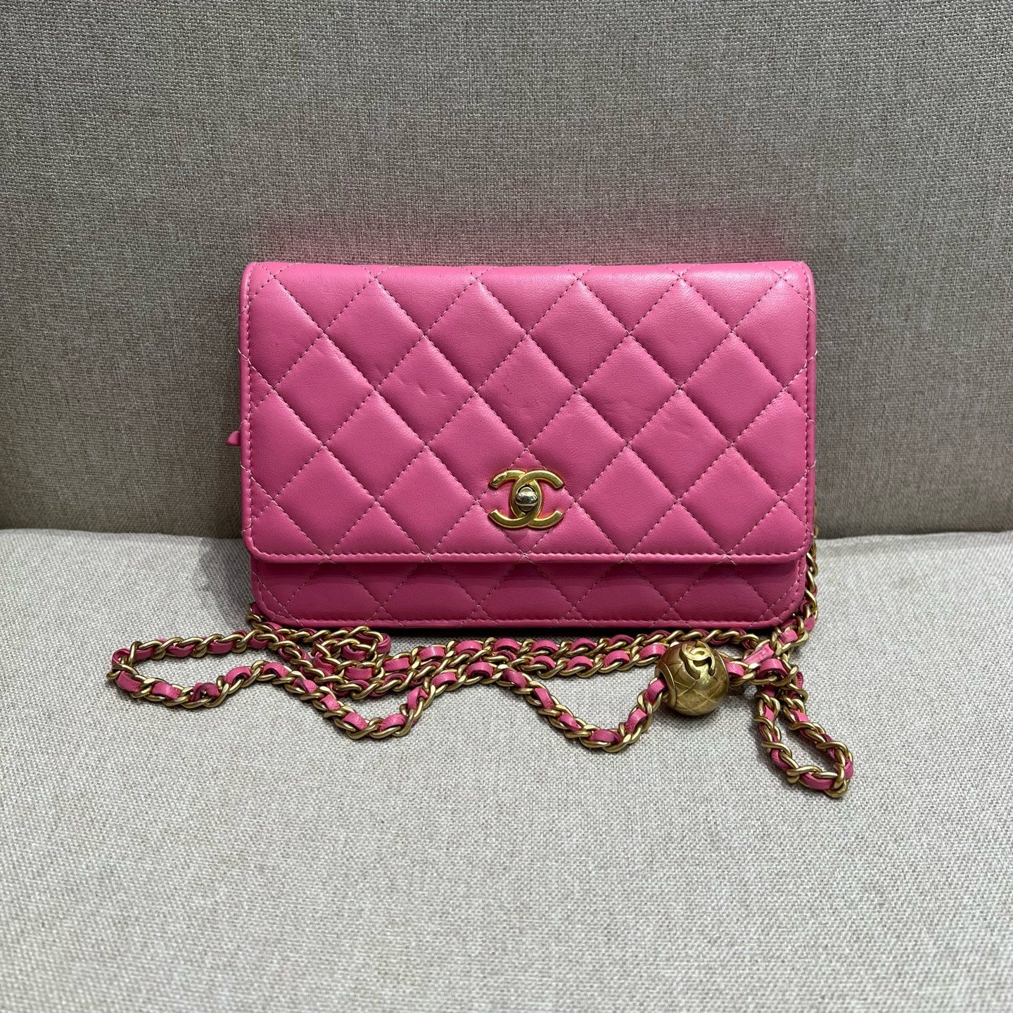 Chanel - Other - Leather - Pink - (mini)