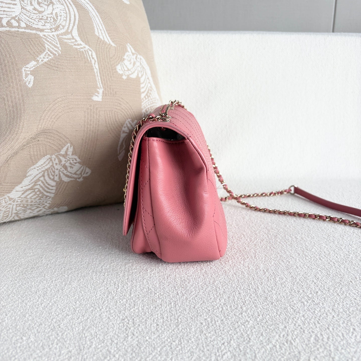 Chanel - Other - Leather - Pink - (mini)