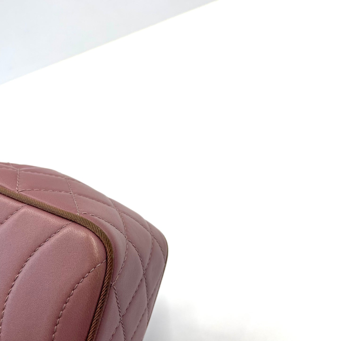 Chanel - Other - Leather - Pink - (mini)