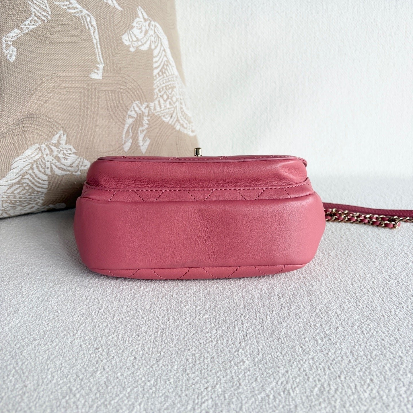 Chanel - Other - Leather - Pink - (mini)