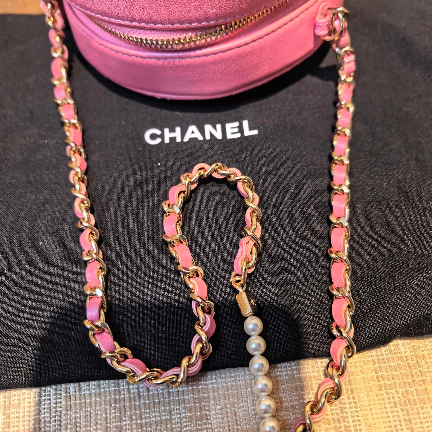 Chanel - Other - Leather - Pink - (mini)
