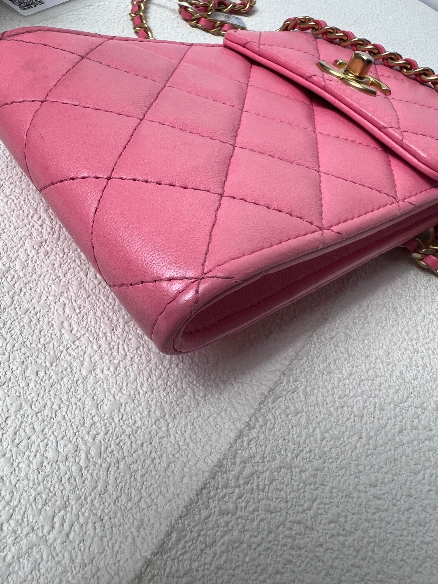 Chanel - Other - Leather - Pink - (mini)