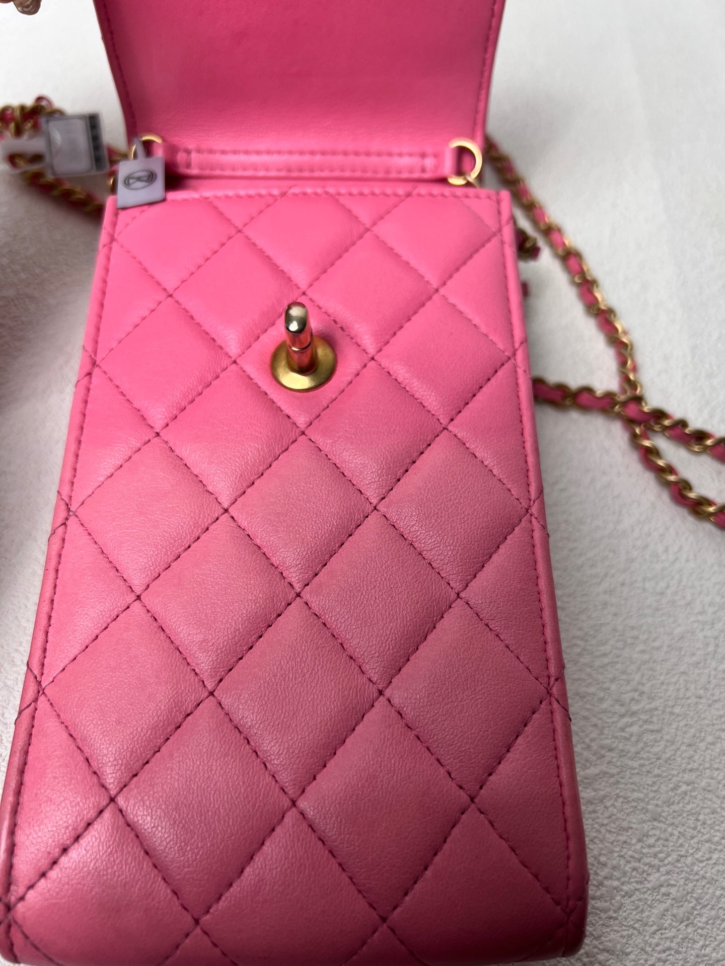 Chanel - Other - Leather - Pink - (mini)