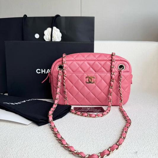Chanel - Other - Leather - Pink - (Small)