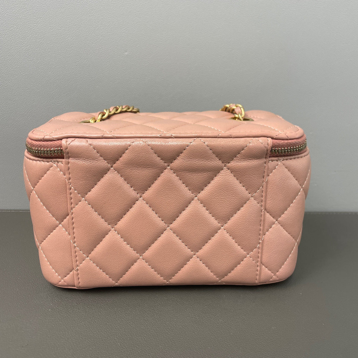 Chanel - Other - Leather - Pink - (small)