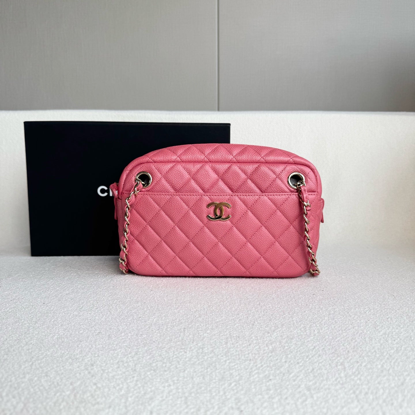Chanel - Other - Leather - Pink - (Small)