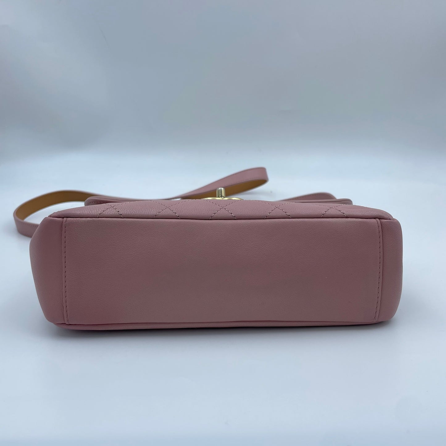 Chanel - Other - Leather - Pink - (small)