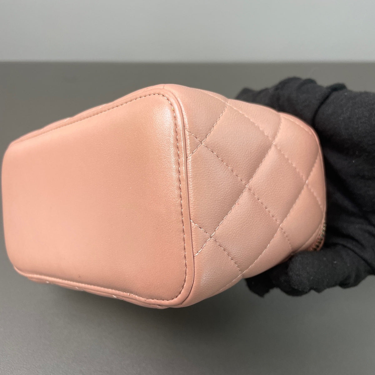 Chanel - Other - Leather - Pink - (small)