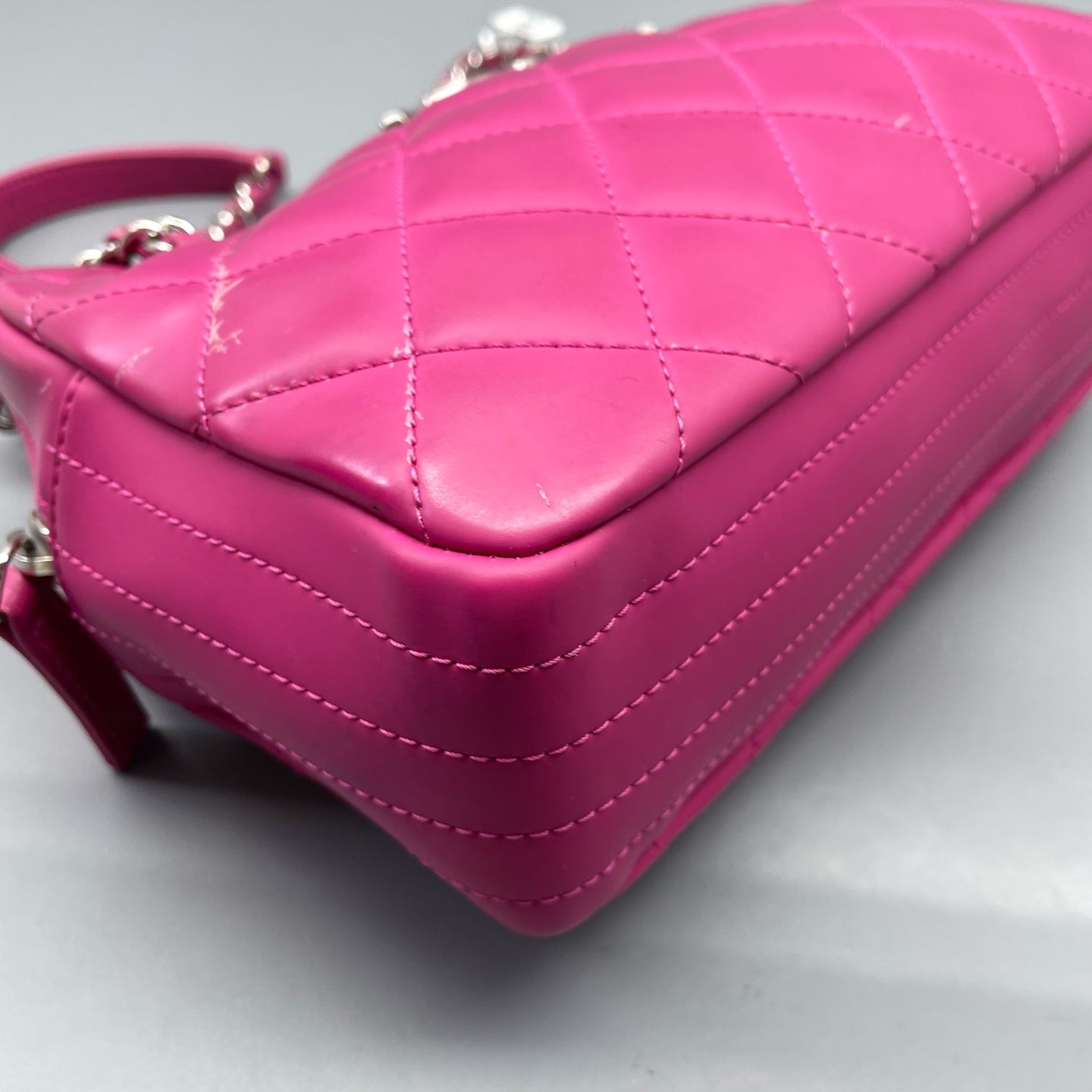 Chanel - Other - Leather - Pink - (Small)