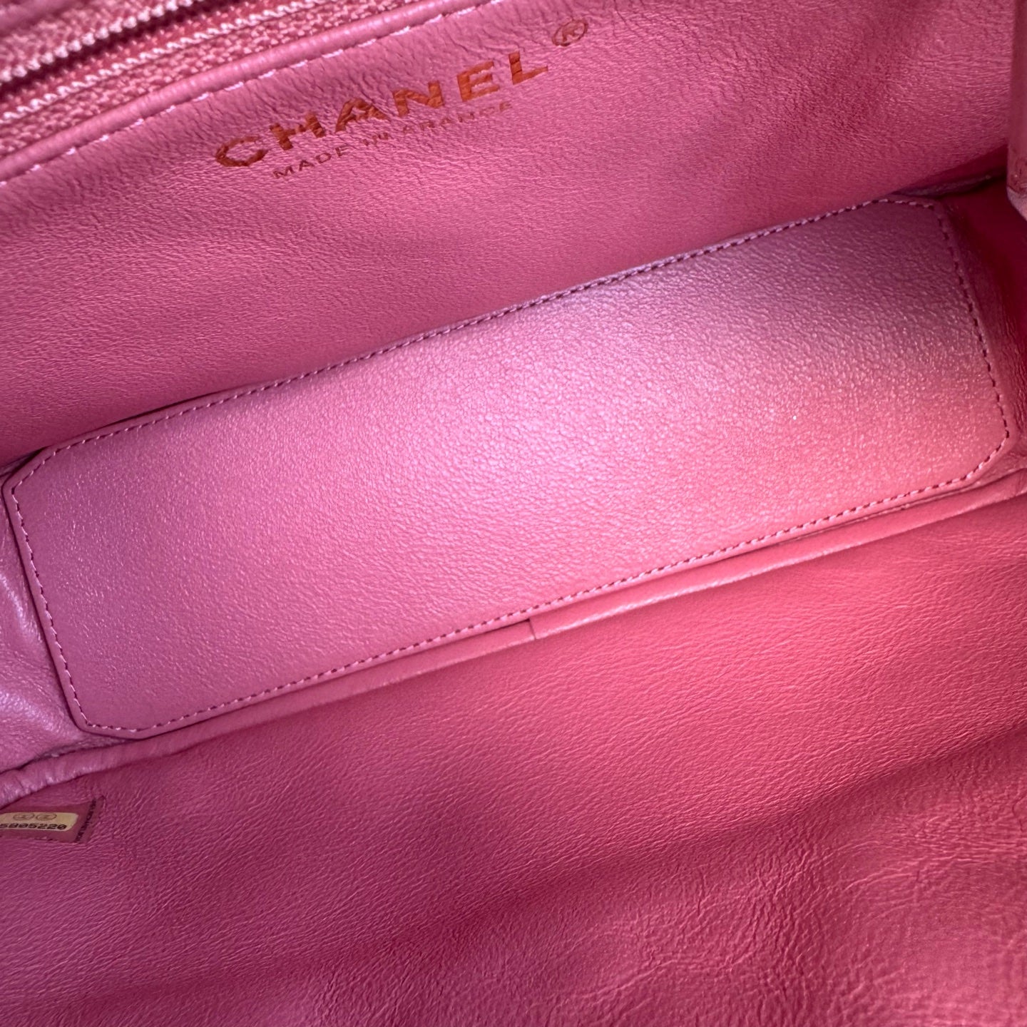 Chanel - Other - Leather - Pink - (Small)