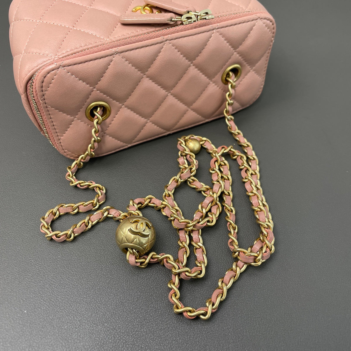 Chanel - Other - Leather - Pink - (small)