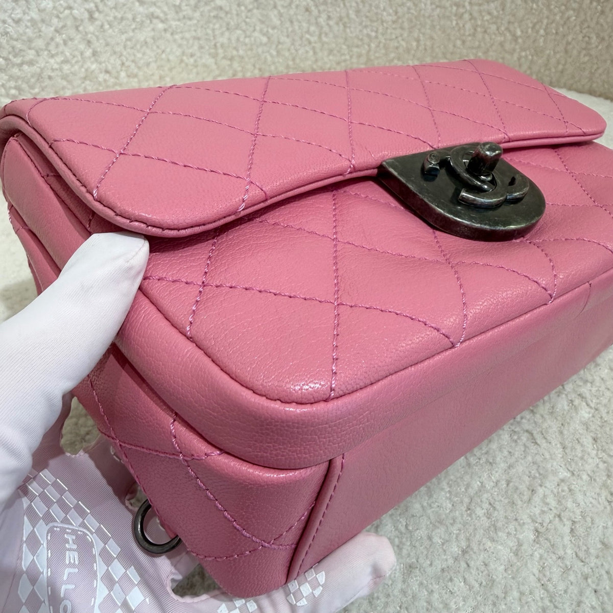 Chanel - Other - Leather - Pink - (small)
