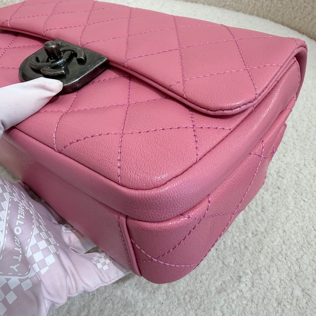 Chanel - Other - Leather - Pink - (small)