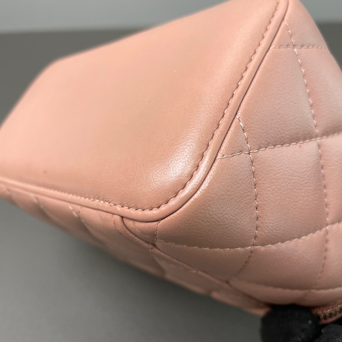 Chanel - Other - Leather - Pink - (small)